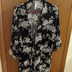Black and White Floral Kimono